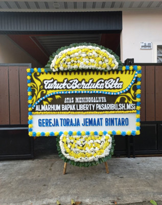 Papan Bunga Duka di Lubuk Sandi